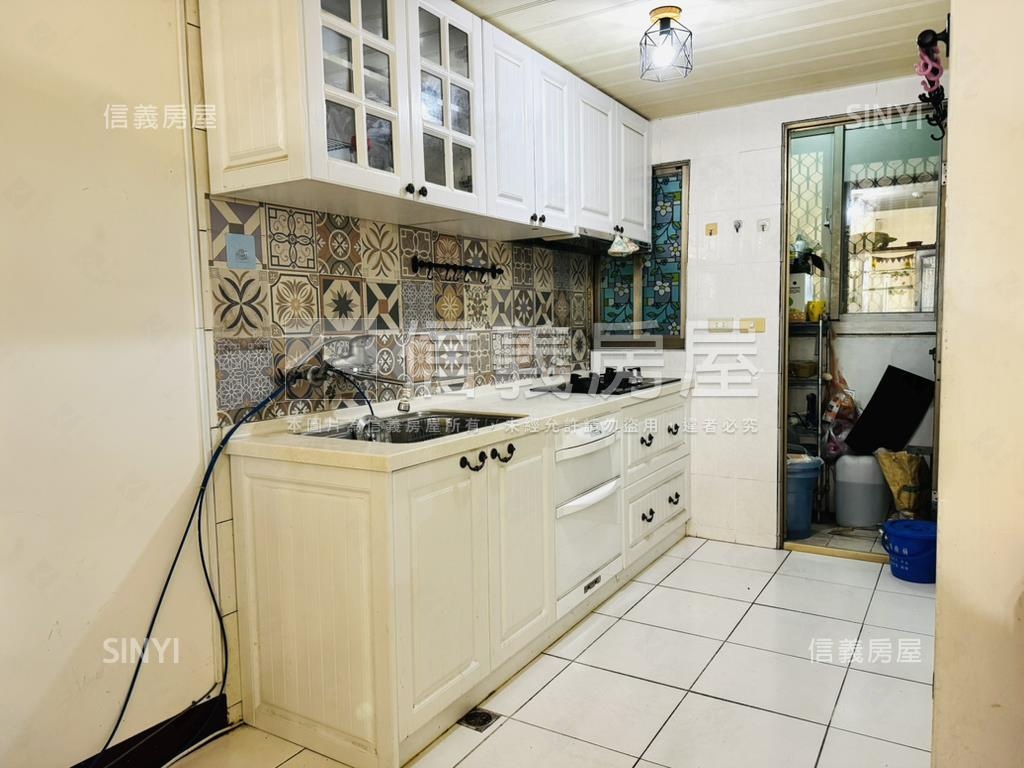 近西勢國小大三房平車房屋室內格局與周邊環境