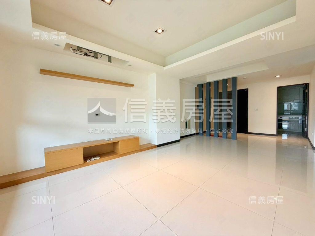 稀有釋出捷運景觀４房車位房屋室內格局與周邊環境