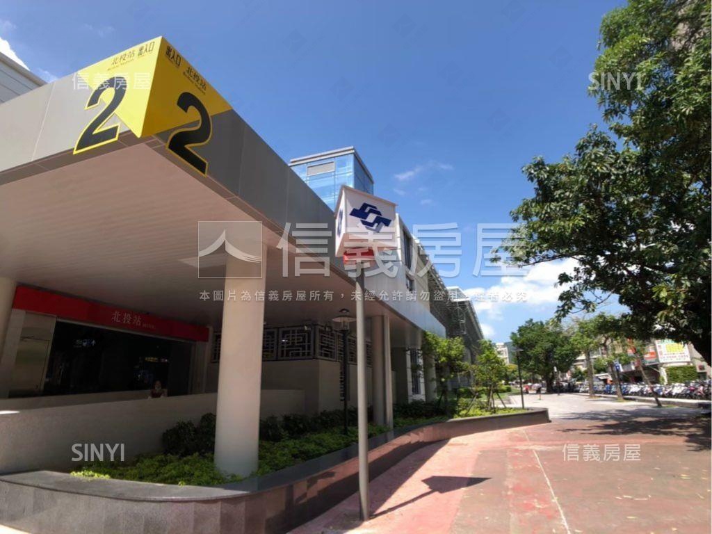 稀有釋出捷運景觀４房車位房屋室內格局與周邊環境