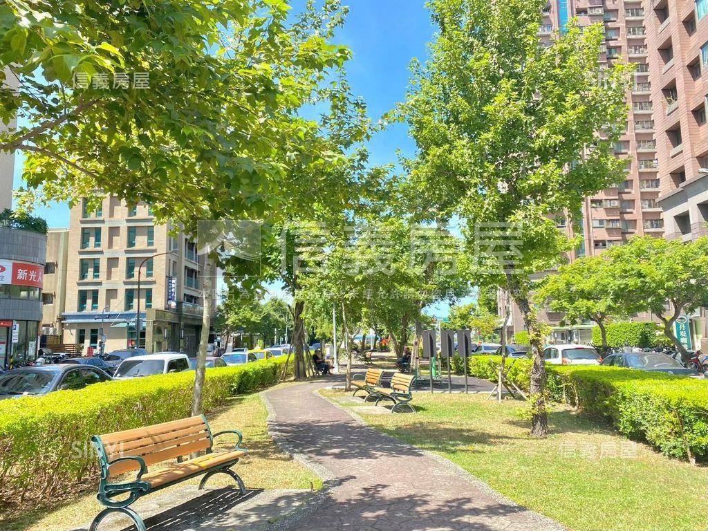 稀有釋出捷運景觀４房車位房屋室內格局與周邊環境