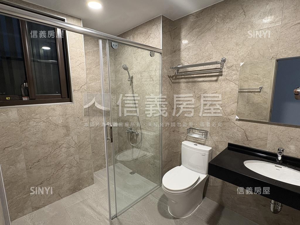 西區全新未住電梯透天房屋室內格局與周邊環境