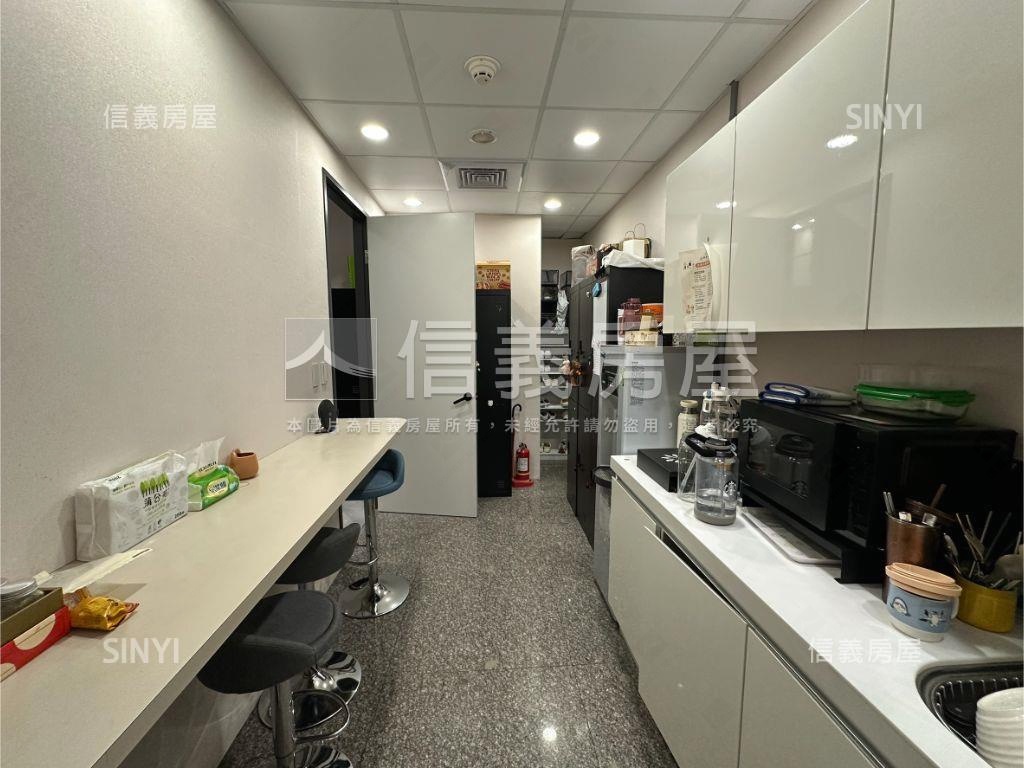 台電大樓捷運出口金店面房屋室內格局與周邊環境