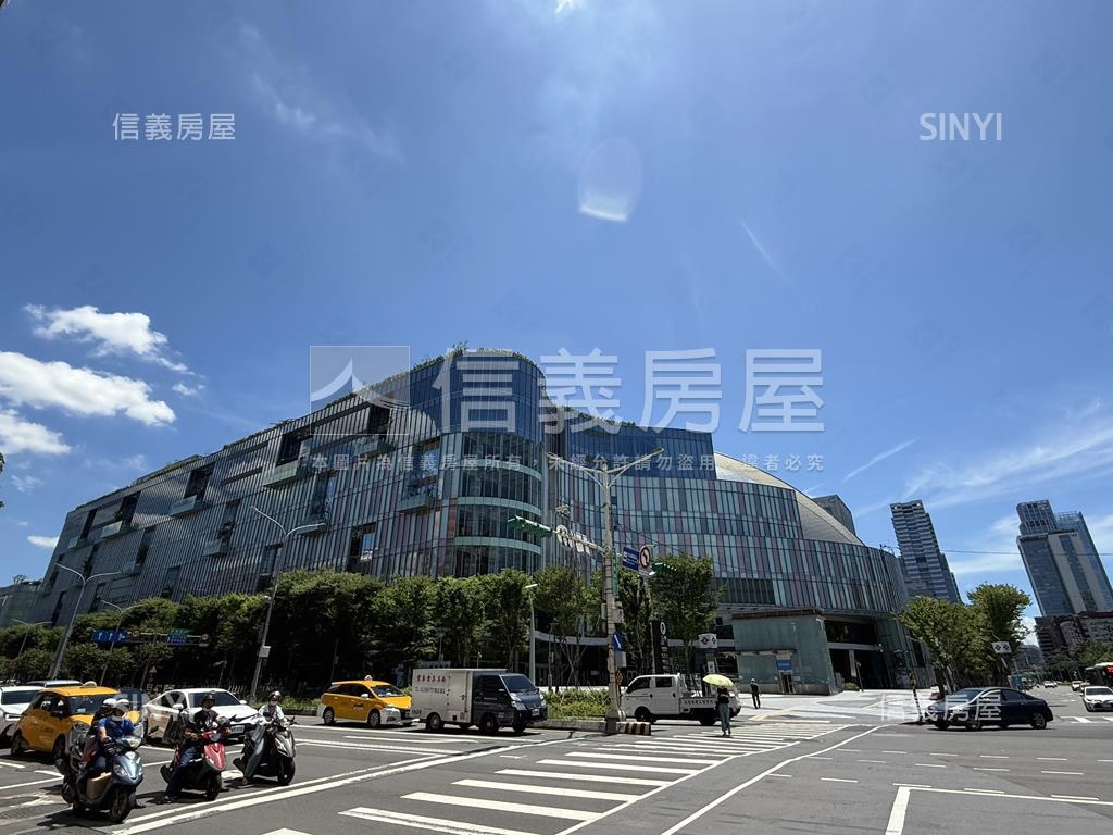巨蛋東區置產金店面房屋室內格局與周邊環境