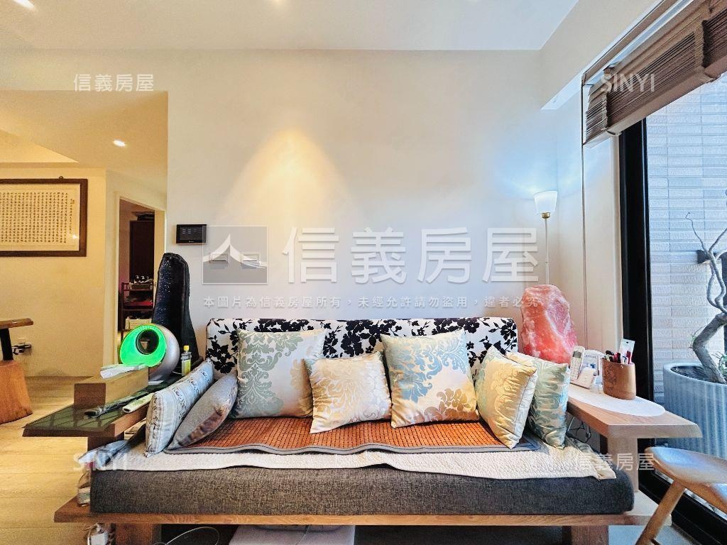 宜雄大兩房兩衛浴開窗房屋室內格局與周邊環境