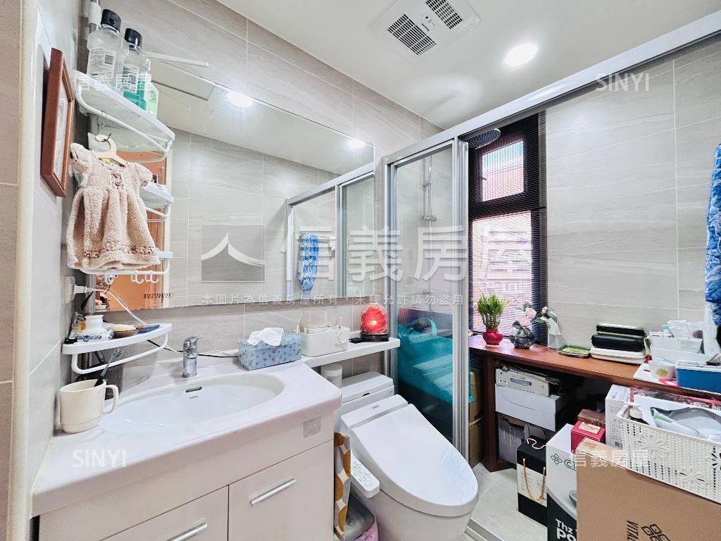 宜雄大兩房兩衛浴開窗房屋室內格局與周邊環境