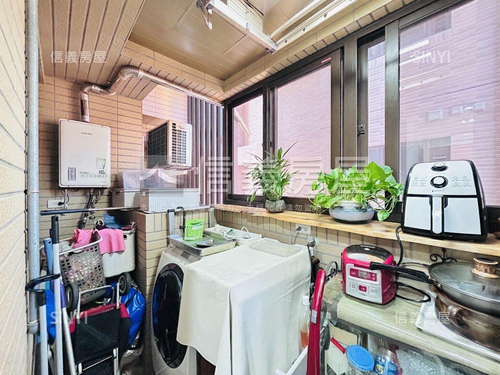 宜雄大兩房兩衛浴開窗房屋室內格局與周邊環境