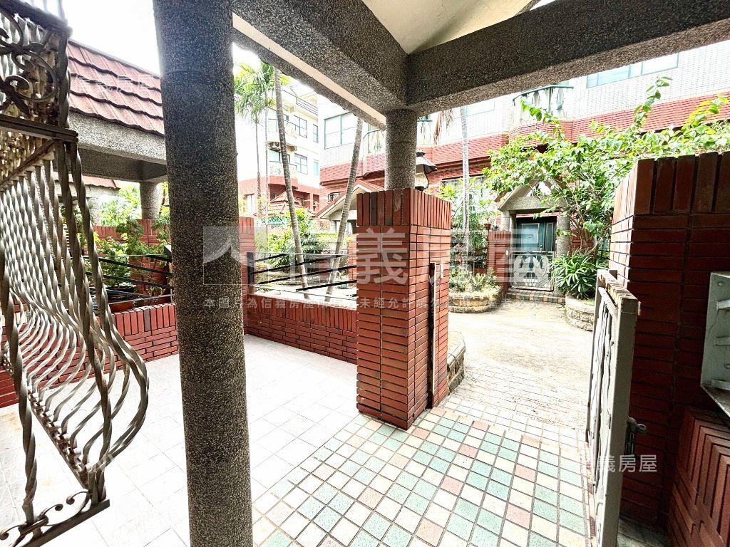 亞熱帶雙車漂亮美別墅房屋室內格局與周邊環境