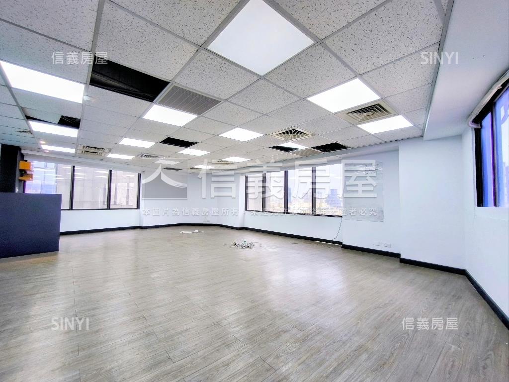 忠孝東頂級辦公房屋室內格局與周邊環境