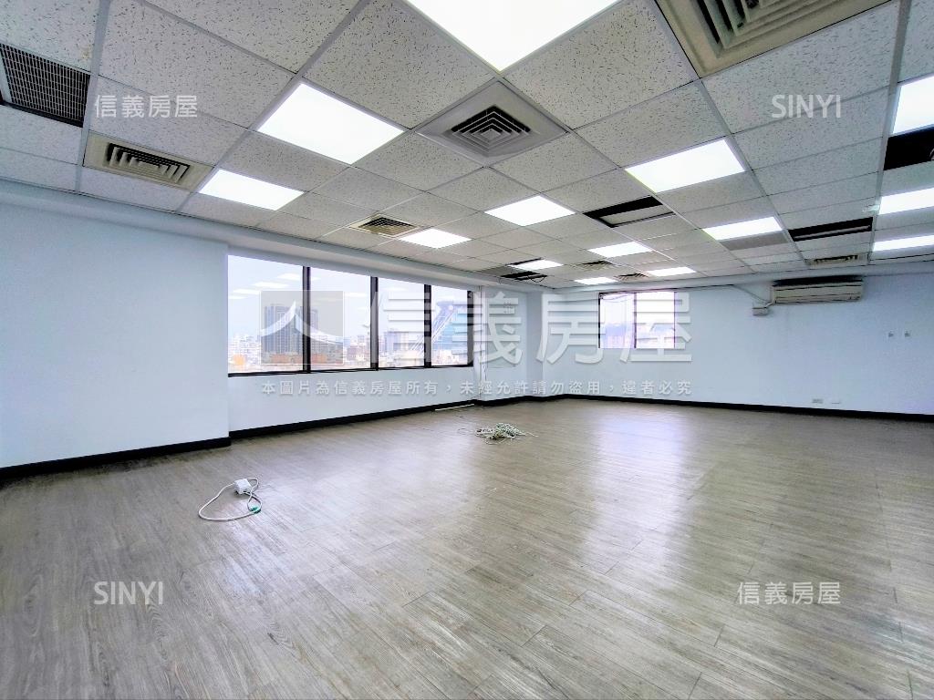 忠孝東頂級辦公房屋室內格局與周邊環境