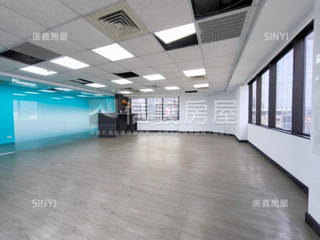 忠孝東頂級辦公房屋室內格局與周邊環境