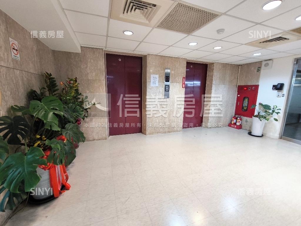 忠孝東頂級辦公房屋室內格局與周邊環境