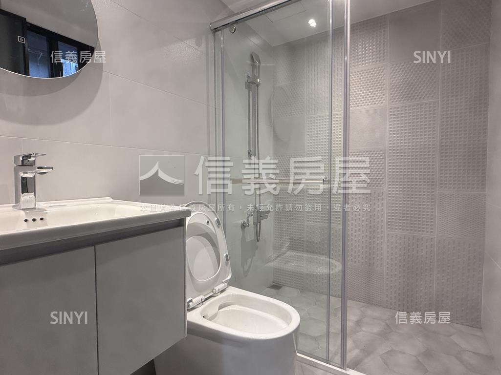 雙園全新裝潢房屋室內格局與周邊環境