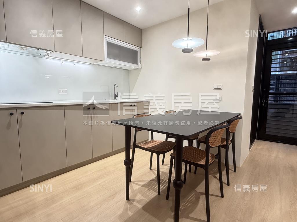 雙園全新裝潢房屋室內格局與周邊環境