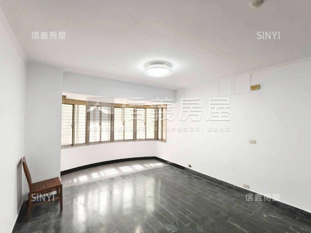 興安面中庭林蔭電梯三房房屋室內格局與周邊環境