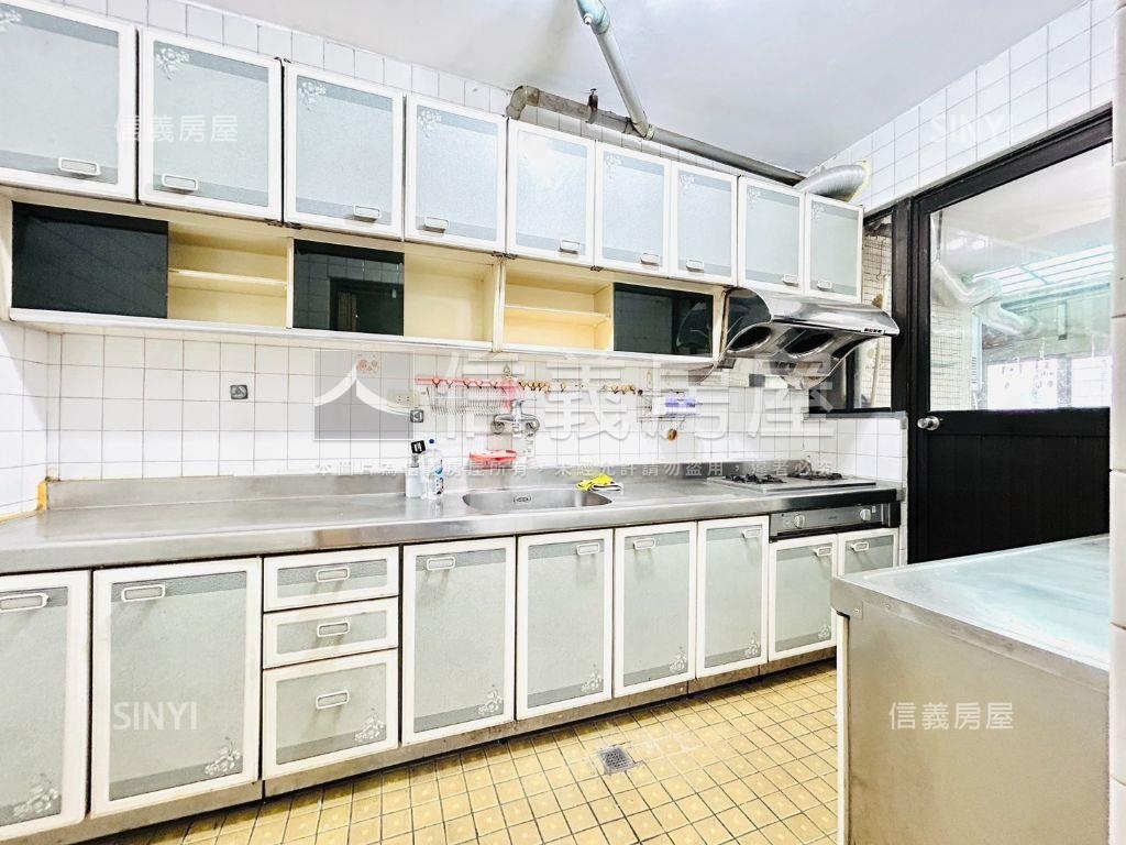 興安面中庭林蔭電梯三房房屋室內格局與周邊環境