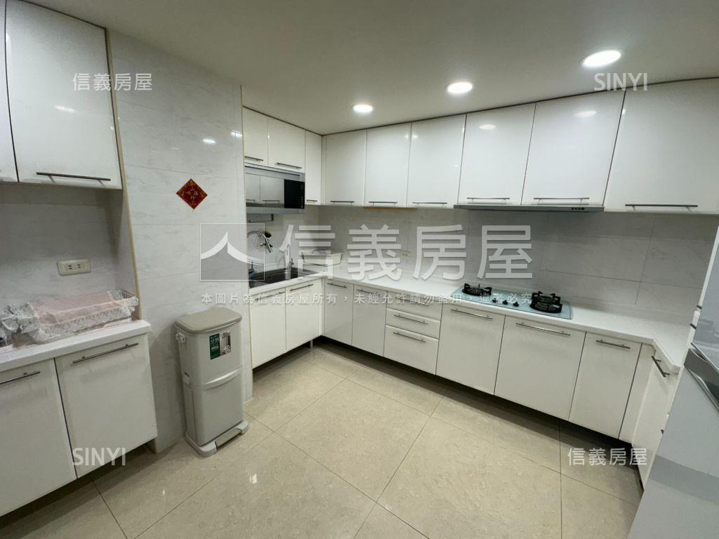 雙敦化學區雷根大樓房屋室內格局與周邊環境