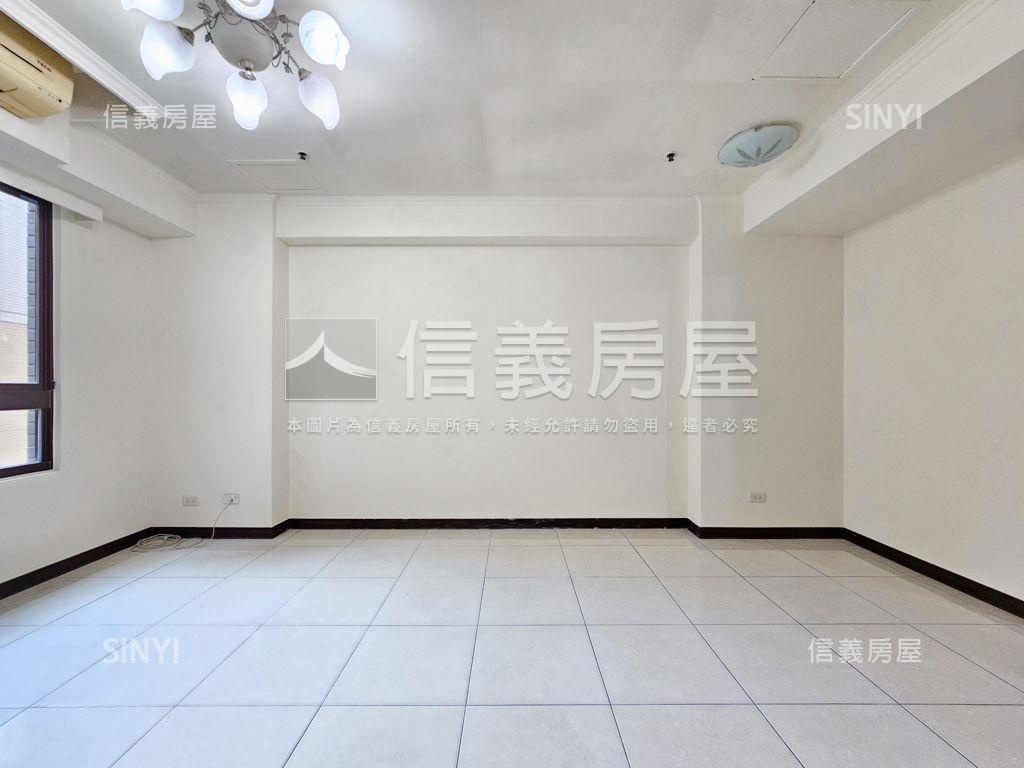 美麗歐洲溫馨套房房屋室內格局與周邊環境