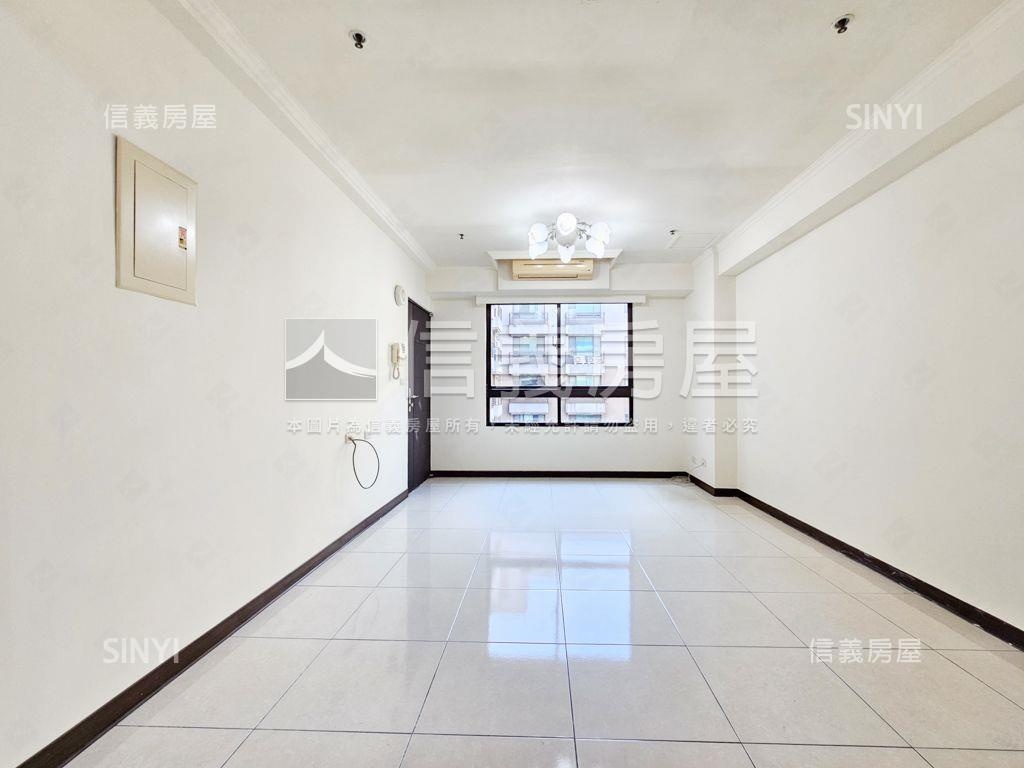 美麗歐洲溫馨套房房屋室內格局與周邊環境