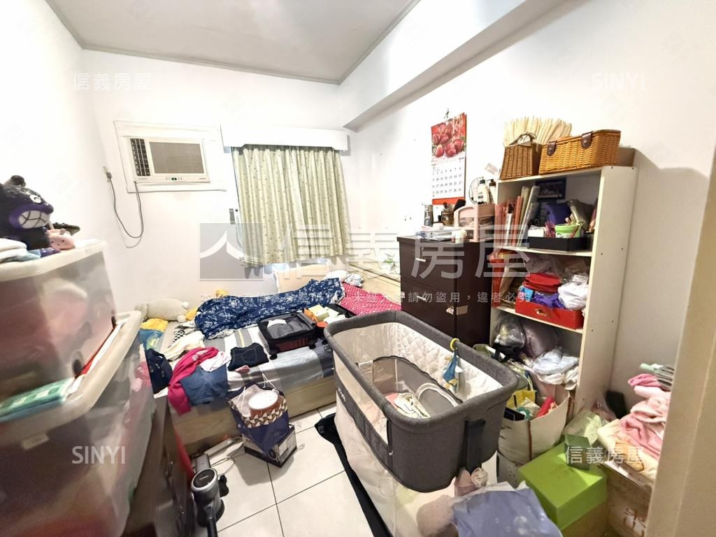 國泰名人朝南美景３房房屋室內格局與周邊環境