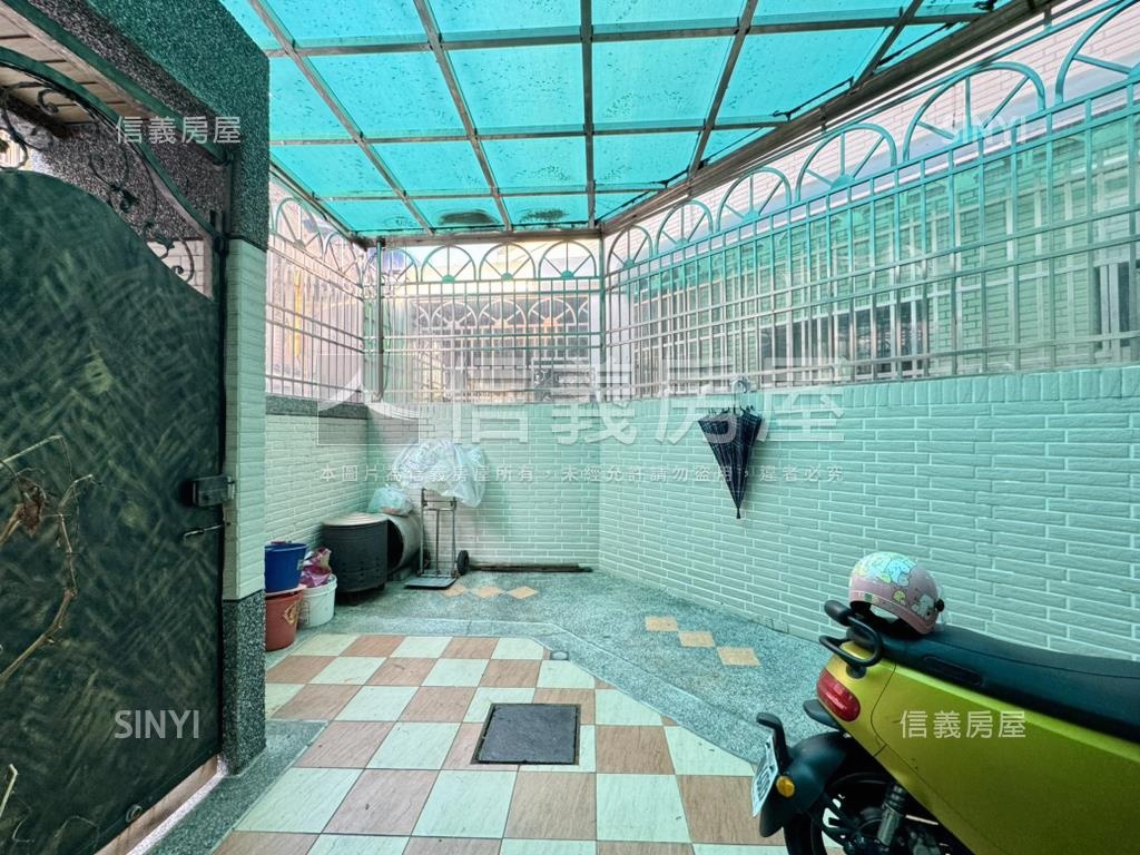 優秀！面寬約８米氣派別墅房屋室內格局與周邊環境