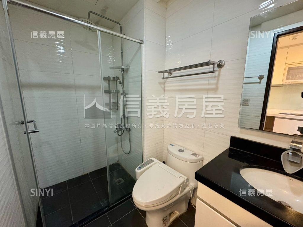 新時代面中庭美屋房屋室內格局與周邊環境