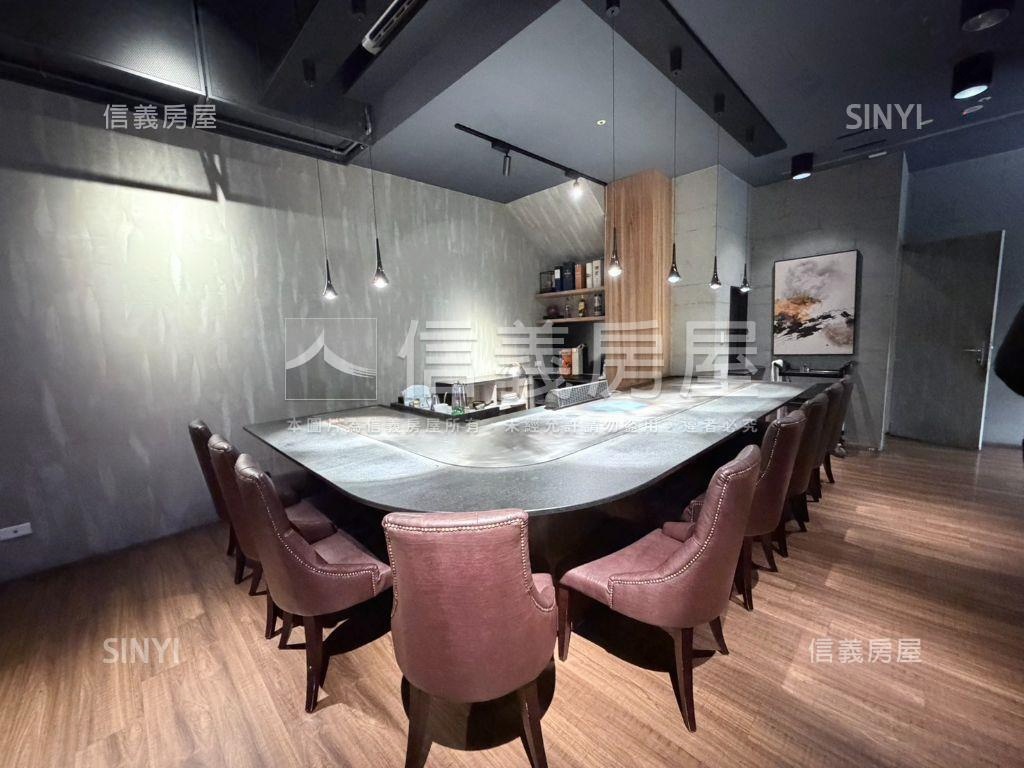 專任【峰上】黃金店面房屋室內格局與周邊環境