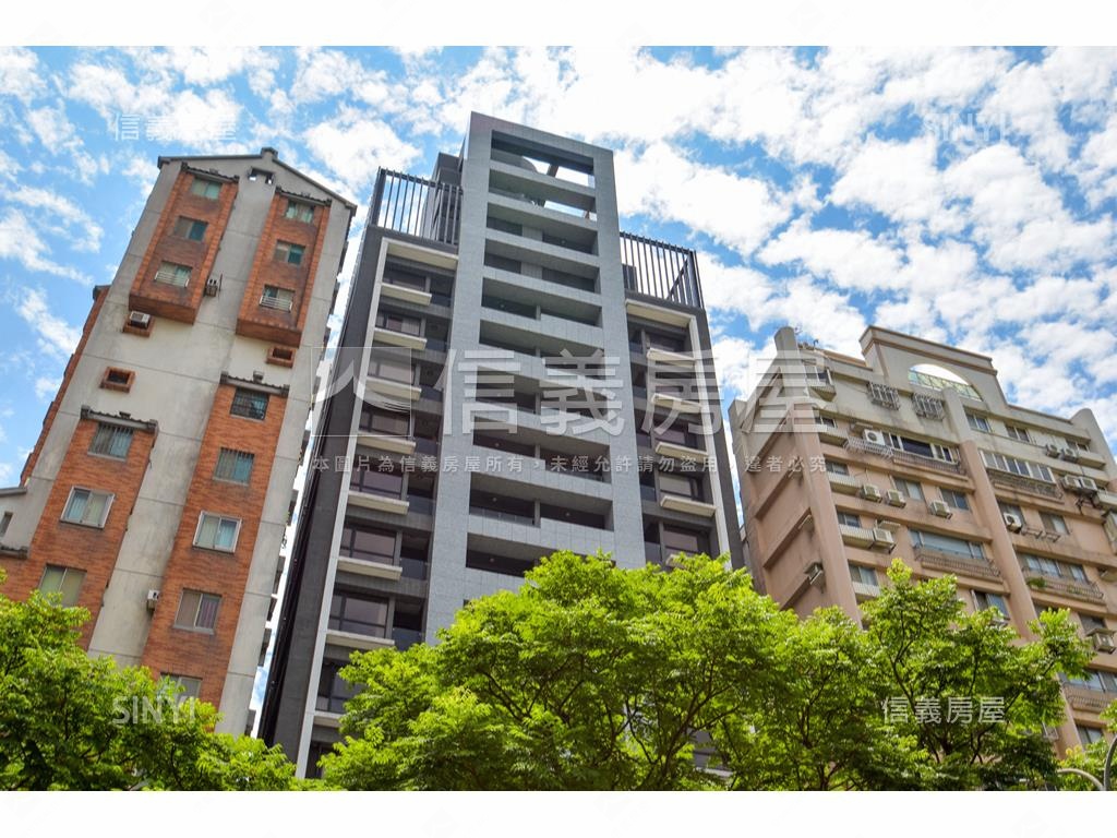 專任【峰上】黃金店面房屋室內格局與周邊環境