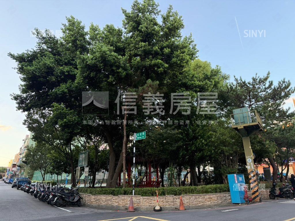 長庚黃金收租店面套房房屋室內格局與周邊環境