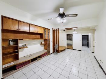 近十三期雙陽台三房車位