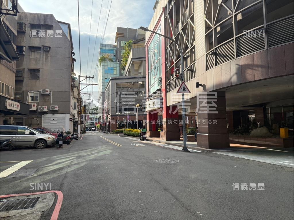 ◆近ＳＯＧＯ收租４套房房屋室內格局與周邊環境