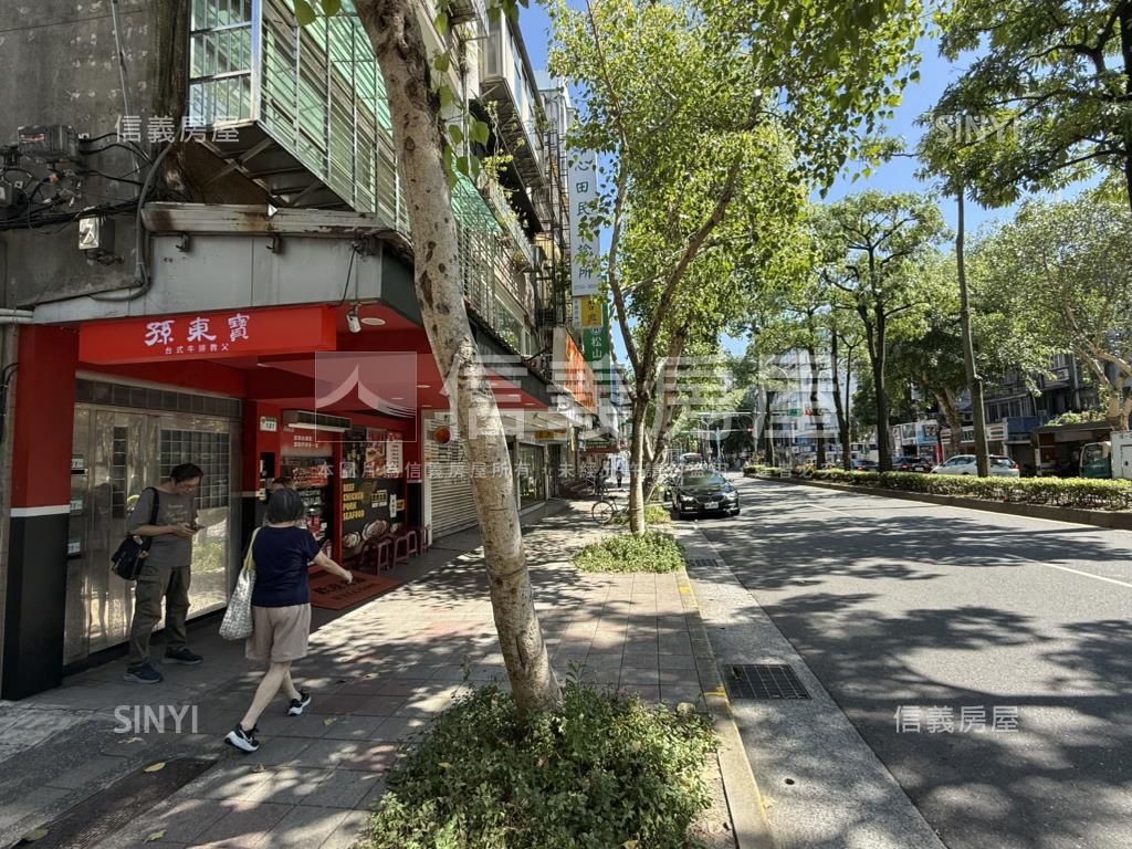 正民生東路黃金連鎖店面房屋室內格局與周邊環境