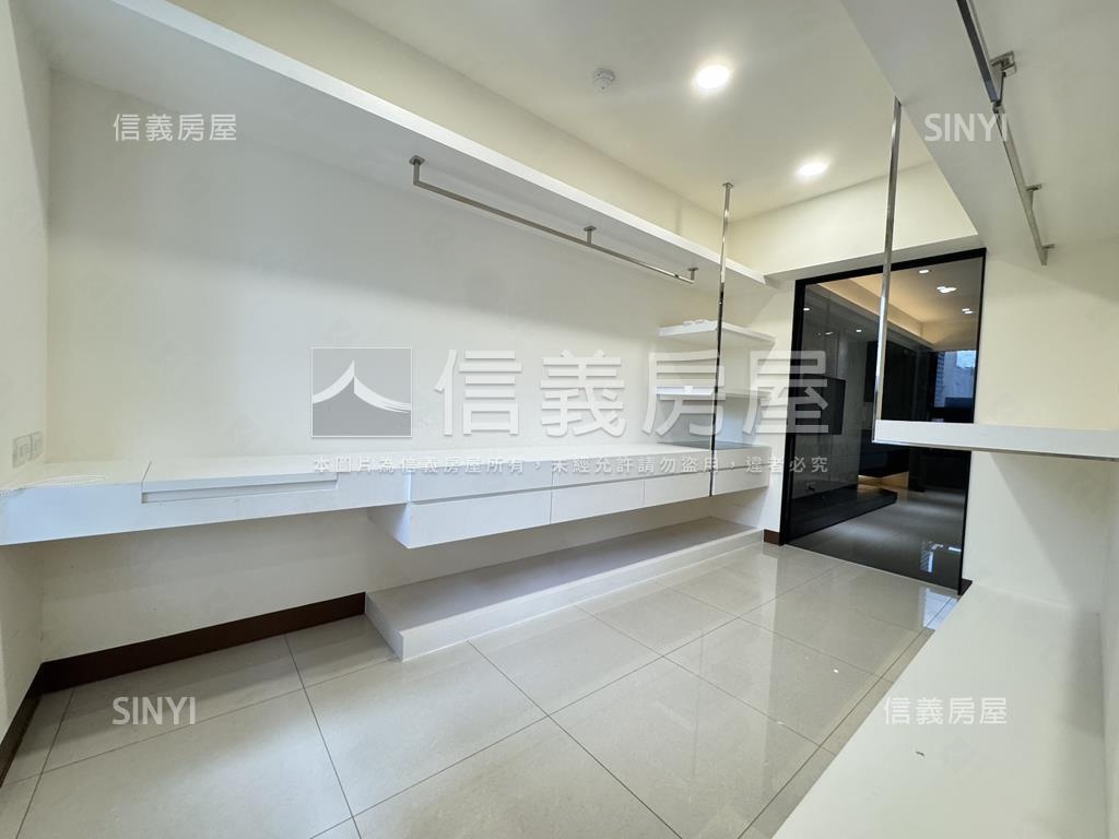 水交社質感裝潢兩房平車房屋室內格局與周邊環境