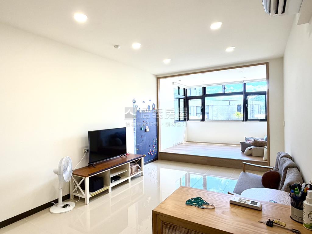 伴山景觀三房庭院戶房屋室內格局與周邊環境