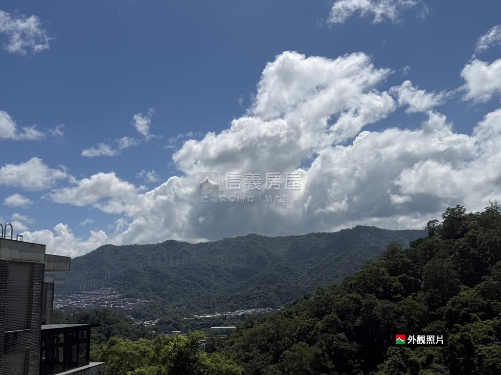 伴山景觀三房庭院戶房屋室內格局與周邊環境