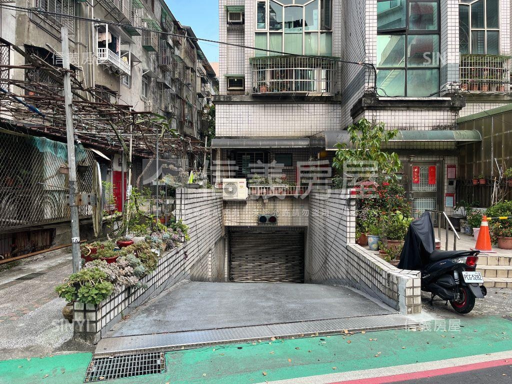 醉夢溪畔電梯美景樓中樓房屋室內格局與周邊環境