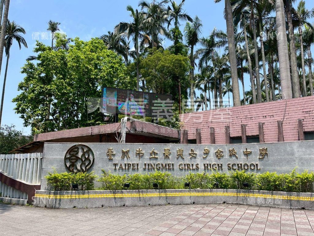 醉夢溪畔電梯美景樓中樓房屋室內格局與周邊環境