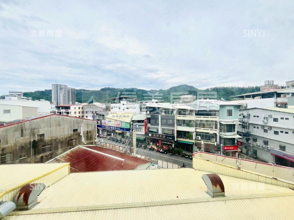 勤益科大電梯套房屋主誠售房屋室內格局與周邊環境