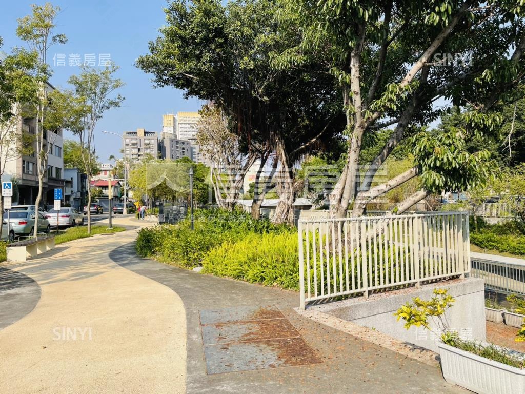 約８米大面寬臨路整棟透店房屋室內格局與周邊環境