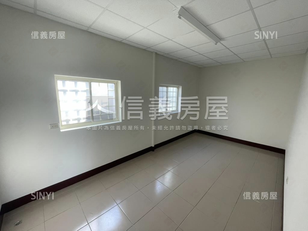 台鳳新整理透天房屋室內格局與周邊環境