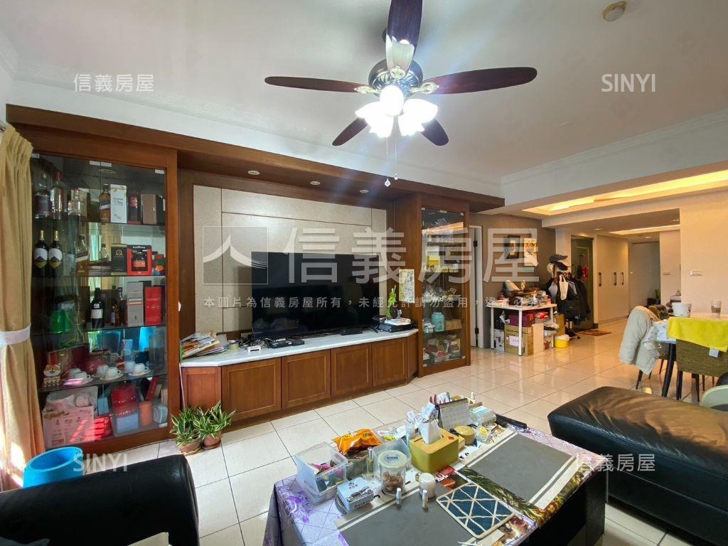 降價◆高樓視野三房附車位房屋室內格局與周邊環境