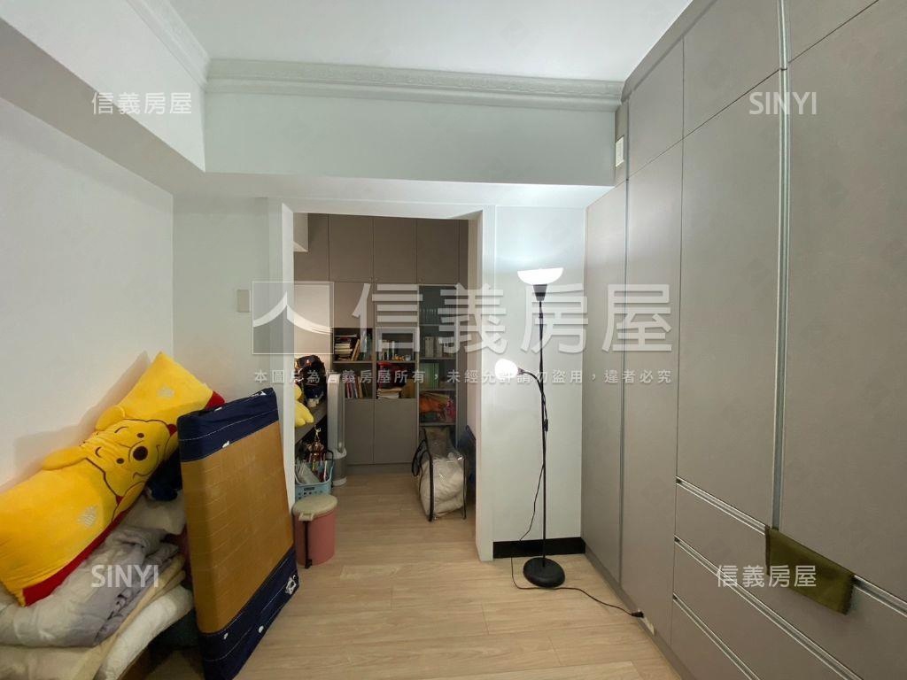 降價◆高樓視野三房附車位房屋室內格局與周邊環境