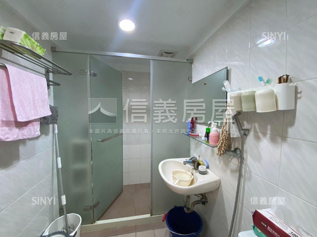 降價◆高樓視野三房附車位房屋室內格局與周邊環境