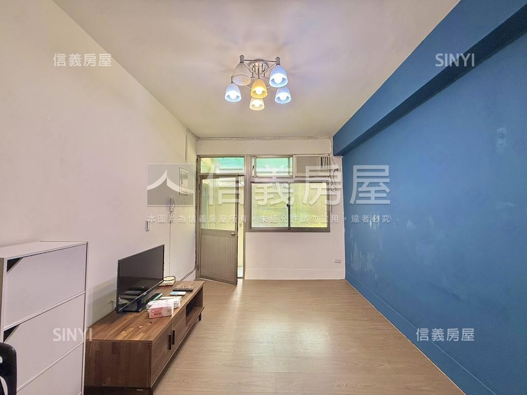 板橋站＃體育場＃公寓２樓房屋室內格局與周邊環境