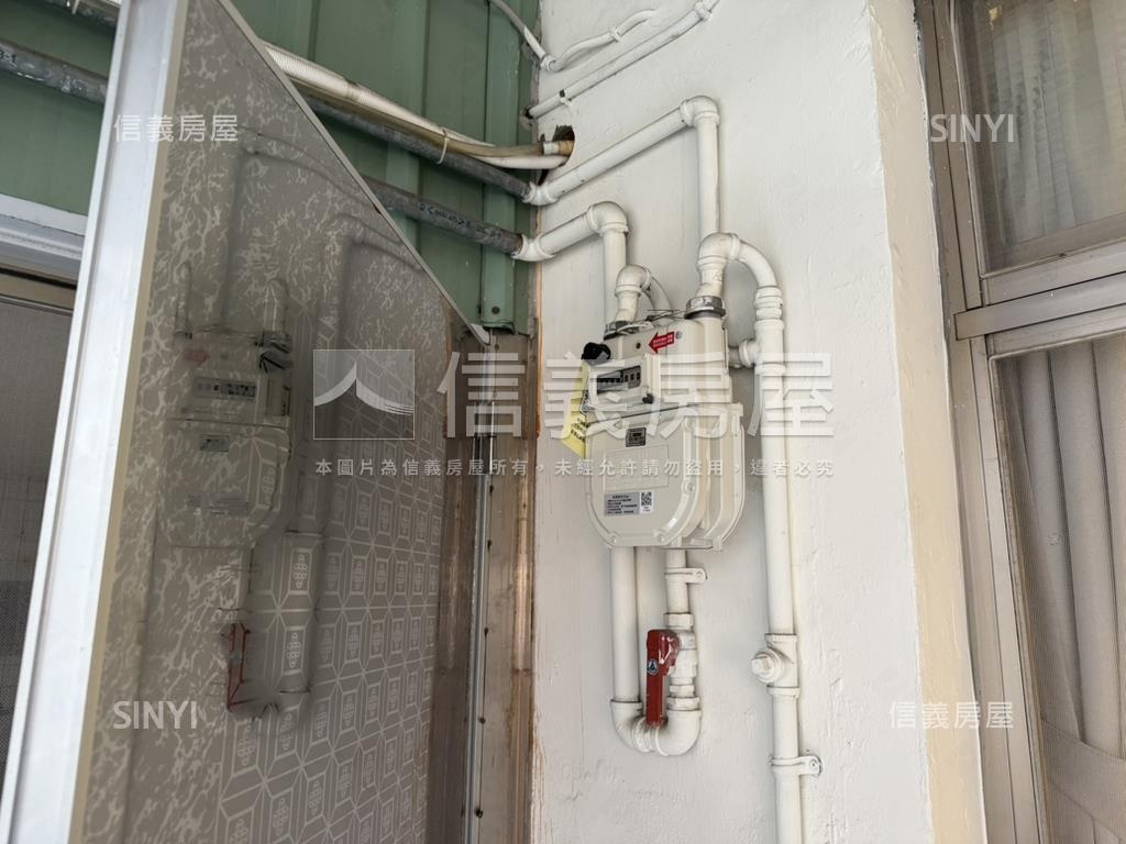 板南線板橋車站‧美２樓房屋室內格局與周邊環境