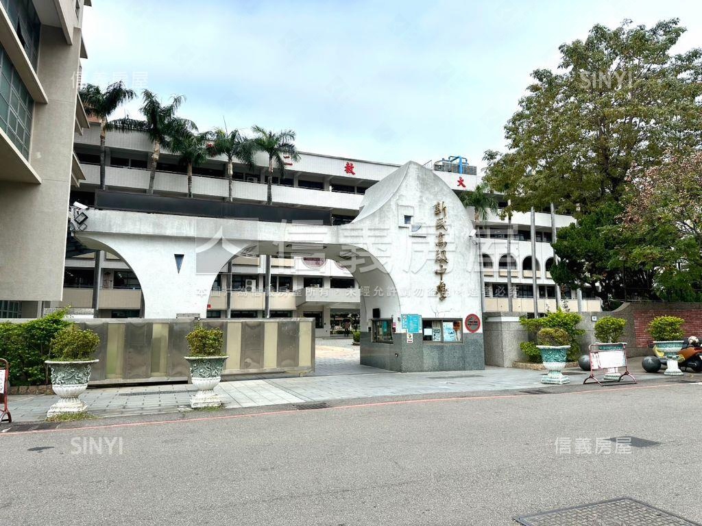 近一中高投報電梯華廈房屋室內格局與周邊環境