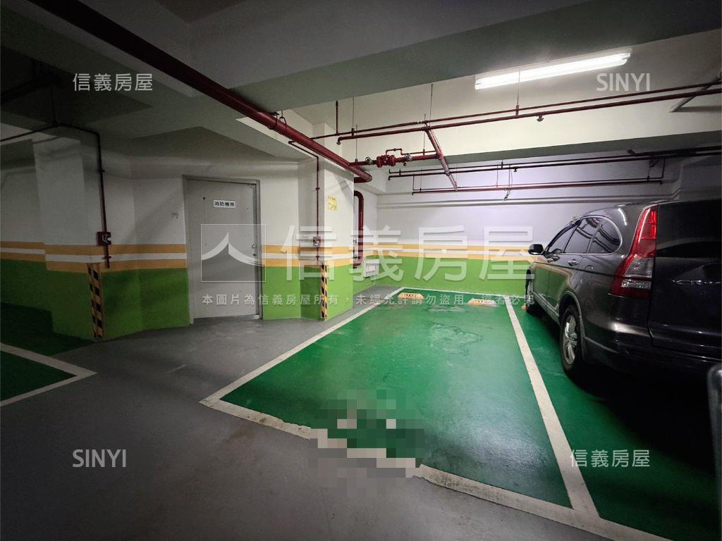 龍騰御璽兩房車位房屋室內格局與周邊環境