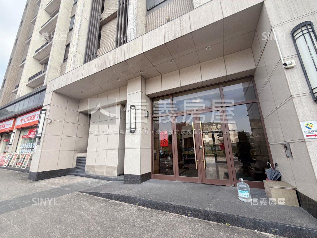 龍騰御璽兩房車位房屋室內格局與周邊環境