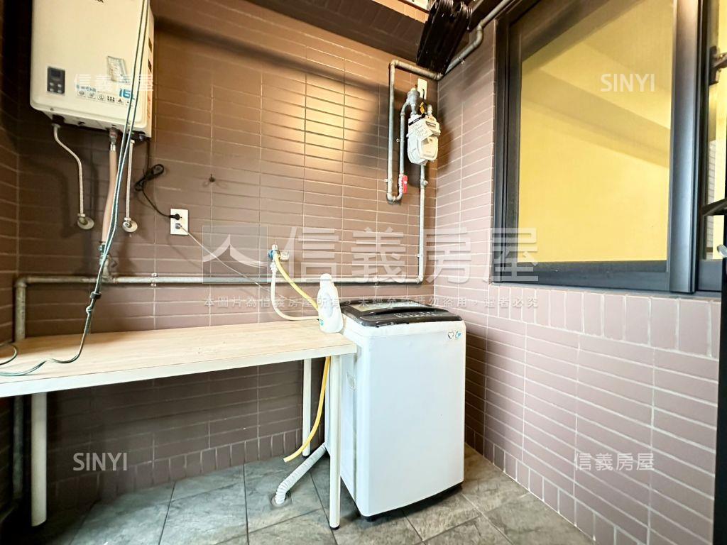 高樓採光捷仕堡２房車位房屋室內格局與周邊環境