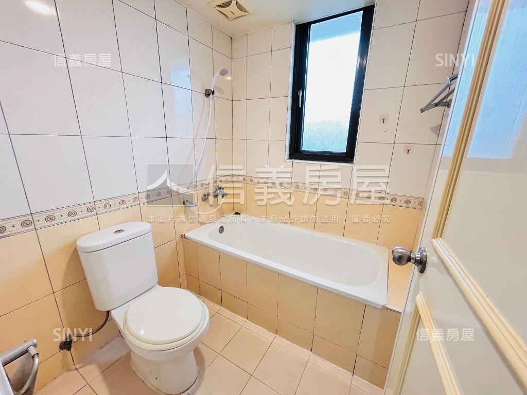 五星一品三房房屋室內格局與周邊環境