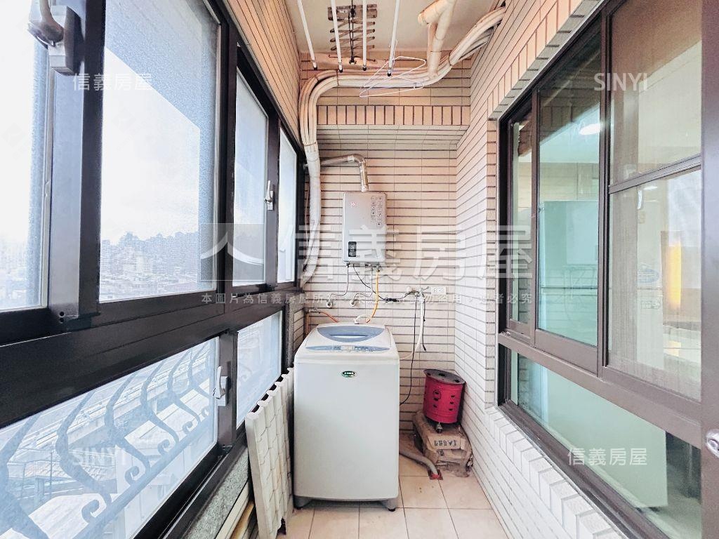 五星一品三房房屋室內格局與周邊環境